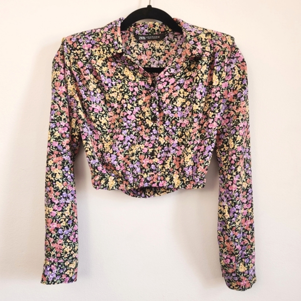 Zara Multicolor Floral Shoulder Pad Cropped Body Button Up Collared Top